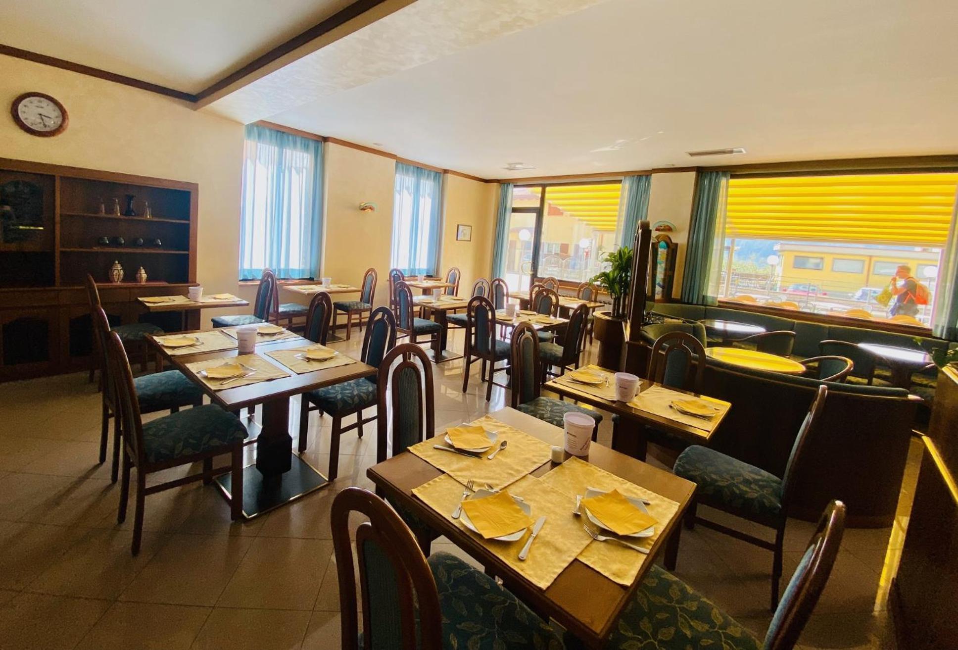 Hotel Ideal Malcesine Bagian luar foto
