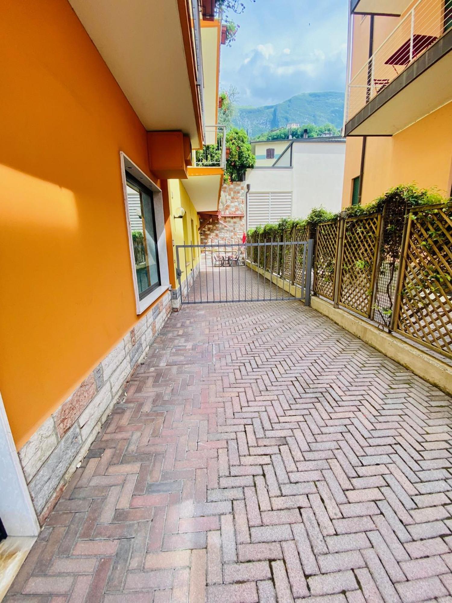 Hotel Ideal Malcesine Bagian luar foto