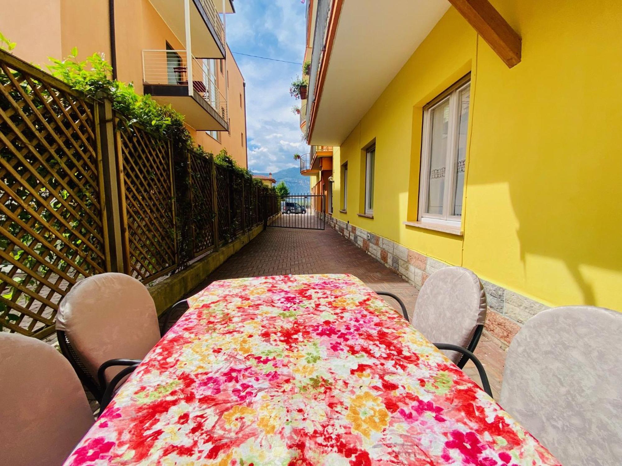 Hotel Ideal Malcesine Bagian luar foto