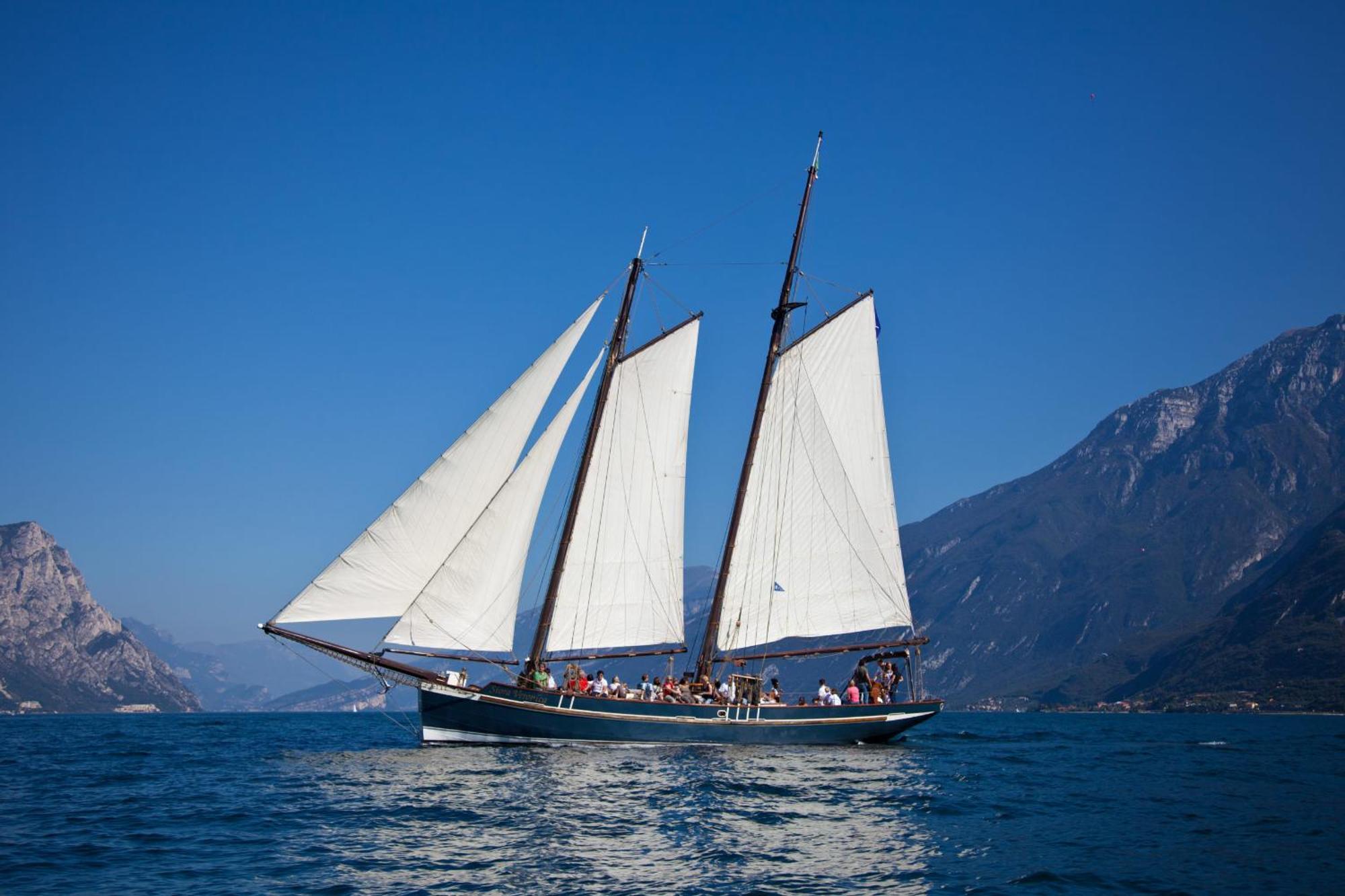 Hotel Ideal Malcesine Bagian luar foto