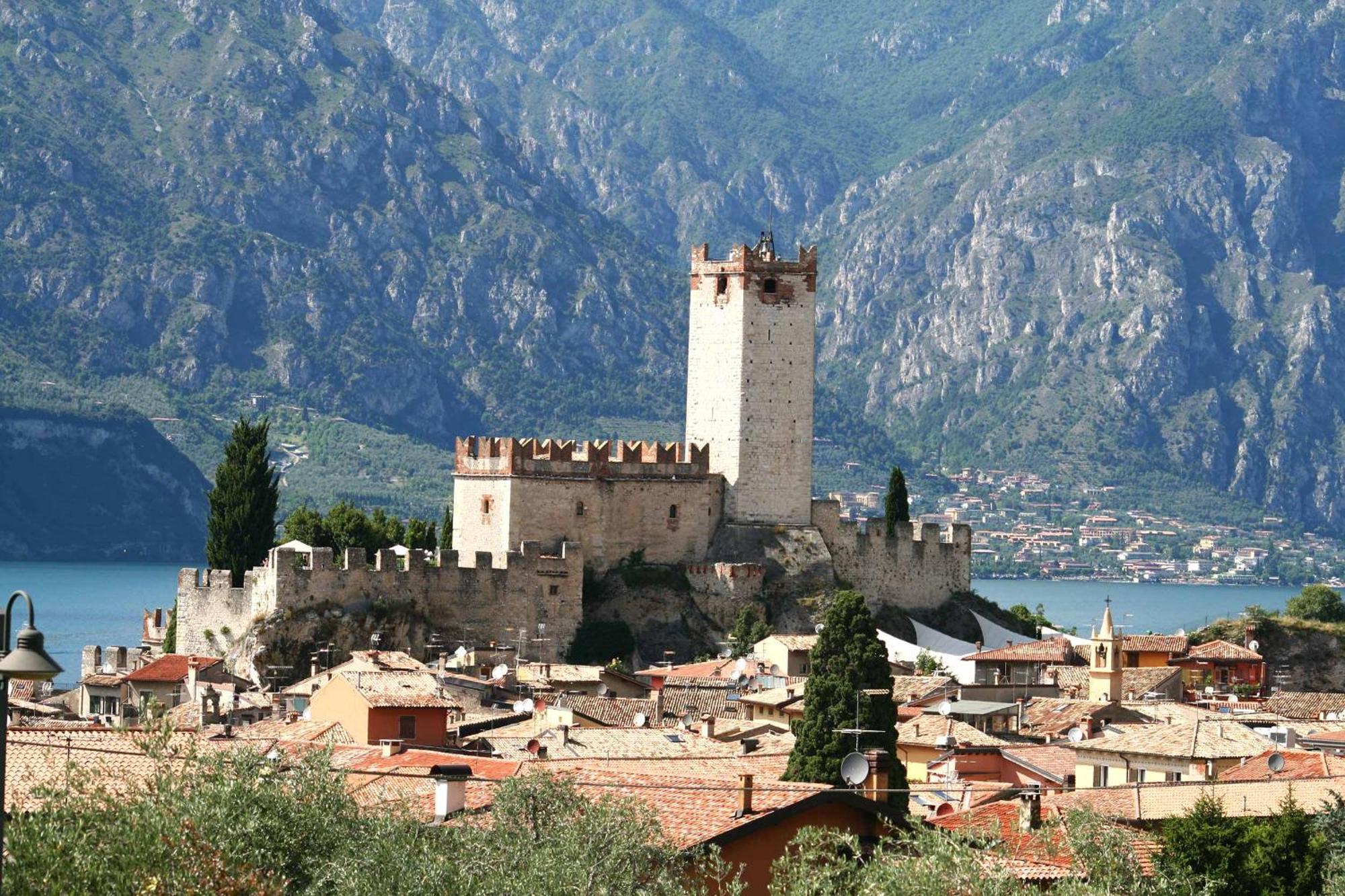 Hotel Ideal Malcesine Bagian luar foto